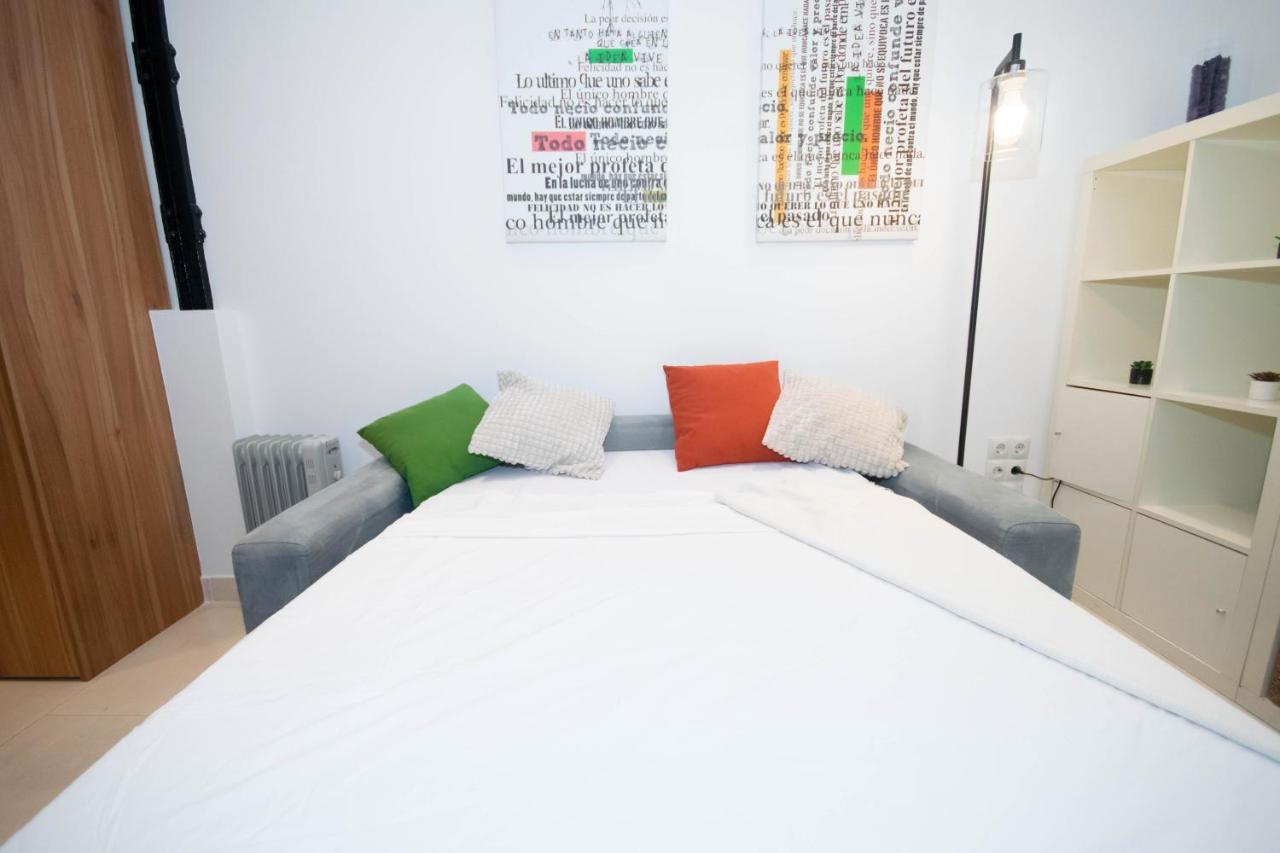 For You Rentals Apartamento Temporal Con Encanto En Malasana Min24 マドリード エクステリア 写真