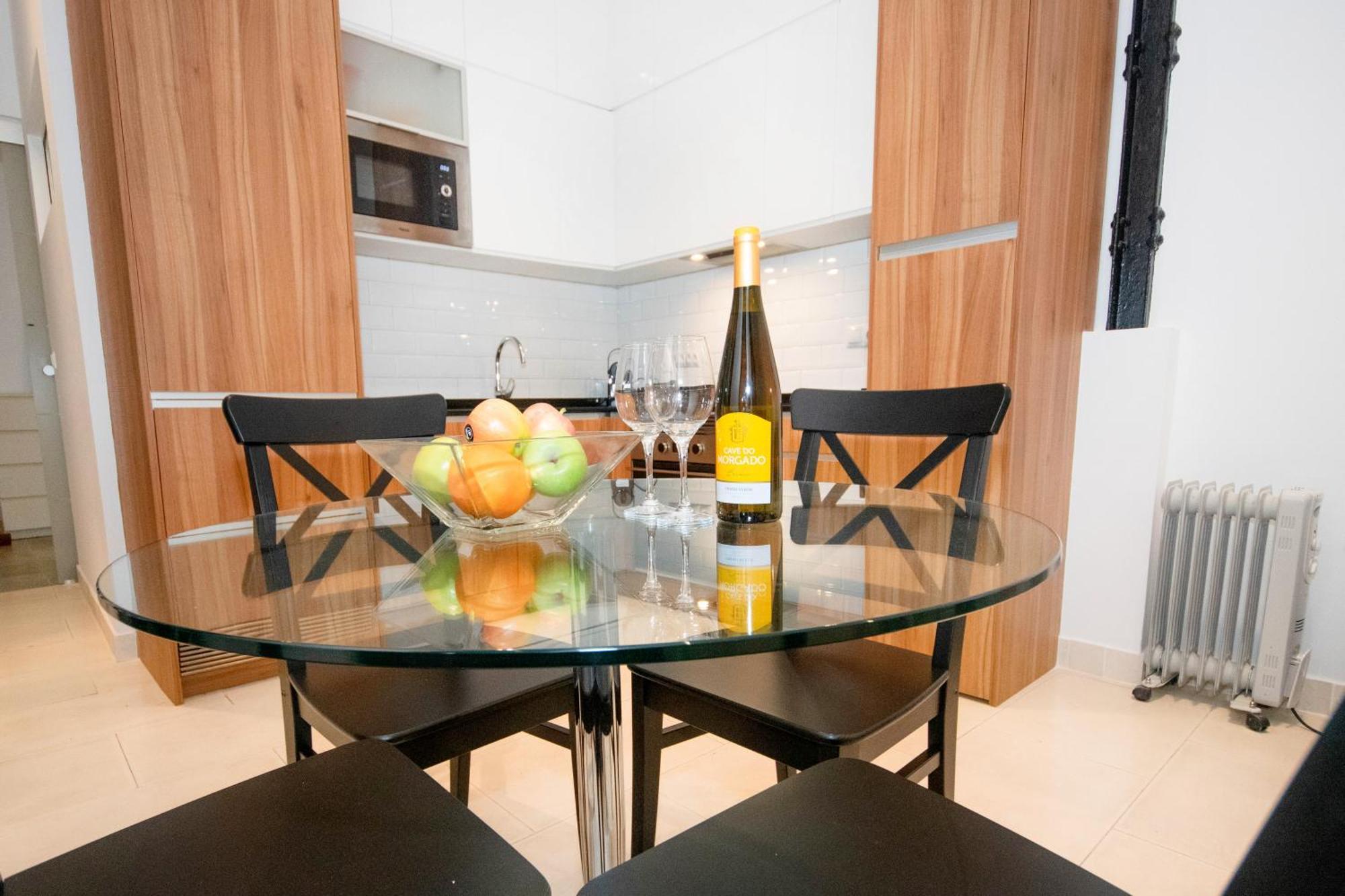 For You Rentals Apartamento Temporal Con Encanto En Malasana Min24 マドリード エクステリア 写真